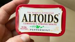 altoids tin