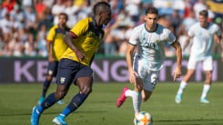 ELCHE, SPAIN - OCTOBER 13: Lucas Alario , Argentina player in a match versus Eryc Castillo, Ecuador player. Played in Martínez Valero Stadium on October 13, 2019 in Elche, Spain - Imagen