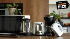 Appliances on a kitchen counter.